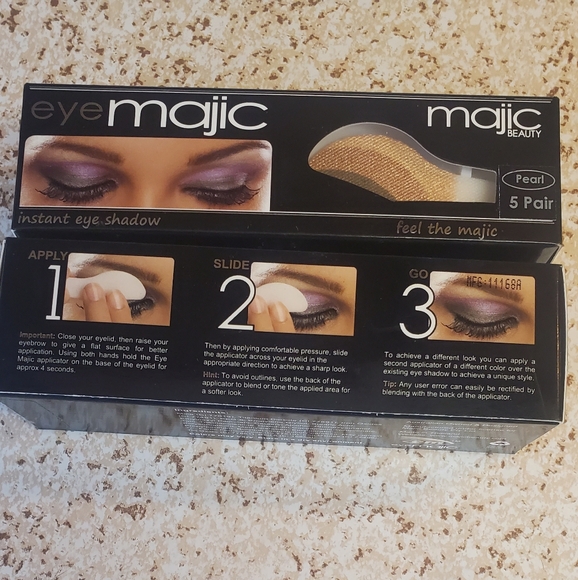 Majic Beauty Instant Eye Shadow 5 Pair In Box! - Picture 2 of 4